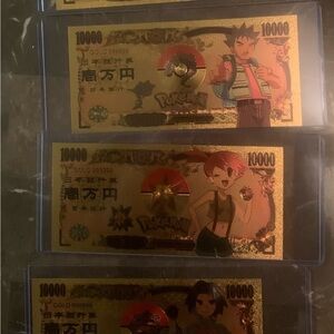 Gold Pokémon Collectible Cards